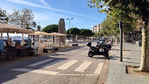 82 - Rosas - Paseo Maritime et Plage Nova